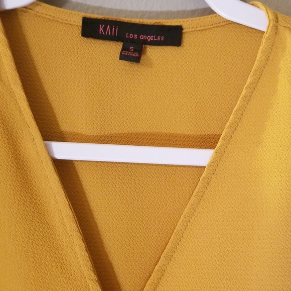 Boutique Mustard Lace Sleeve Crossover Blouse - Picture 4 of 4